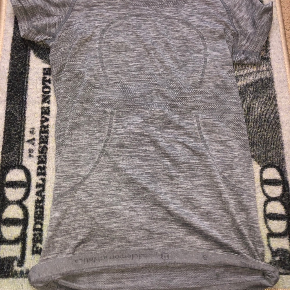 Lululemon shirt